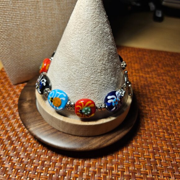 Hand Painted Glass Bead Bracelet - Picture 4 of 5